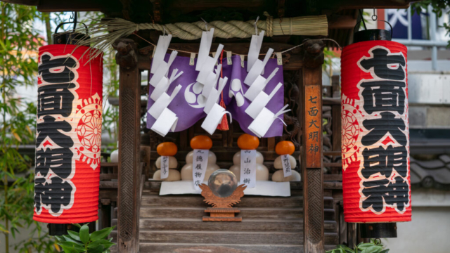 Japan5-Jan07-14 Shrine at the Marishiten Tokudaiji Temple, Ameyoko, Tokyo